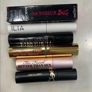 Giorgio Armani Eyes To Kill Mascara - Black in set